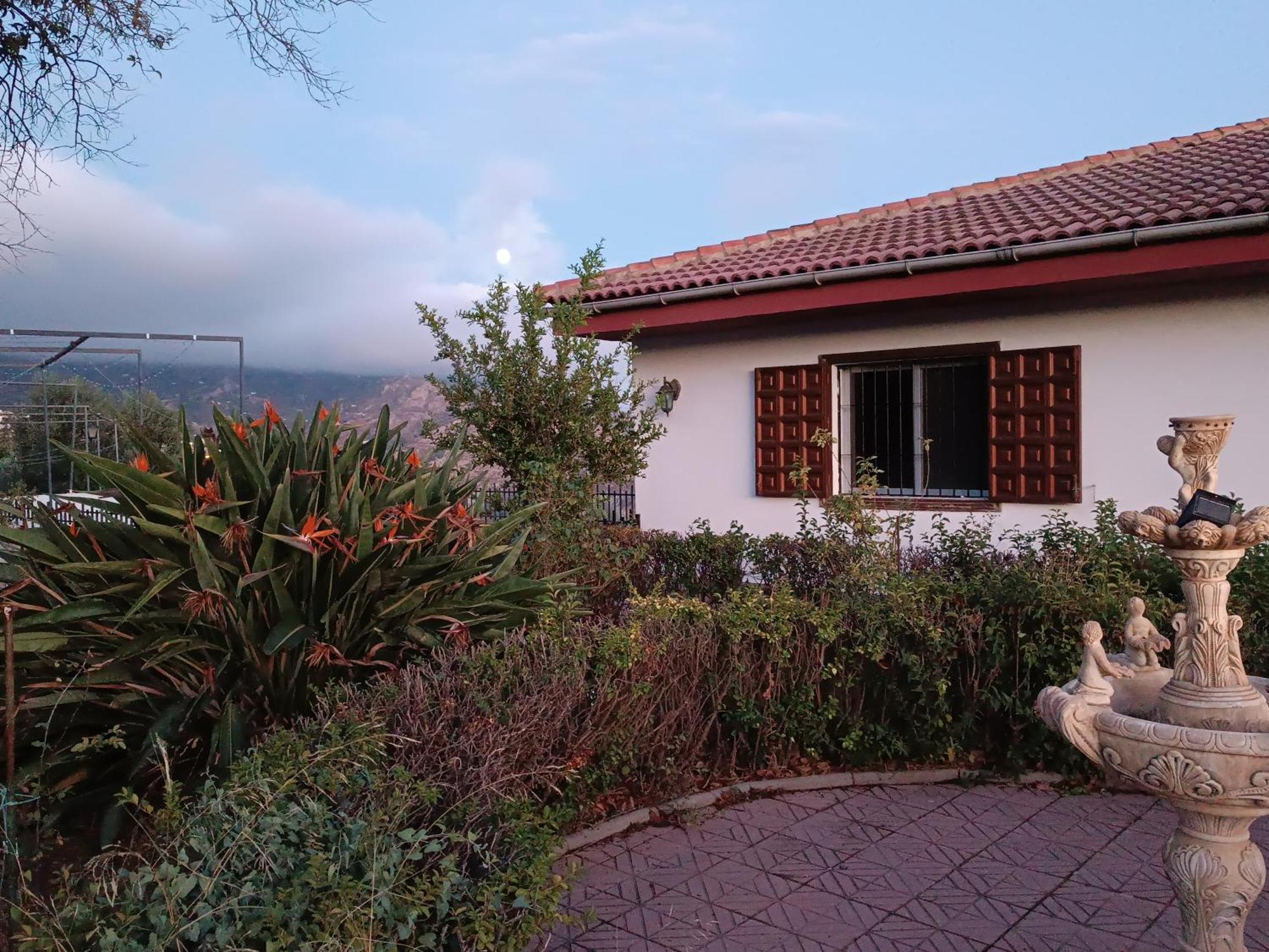 Casa Rural Chalet Venta Del Aire Cortijo Terron Lanjaron Exterior photo